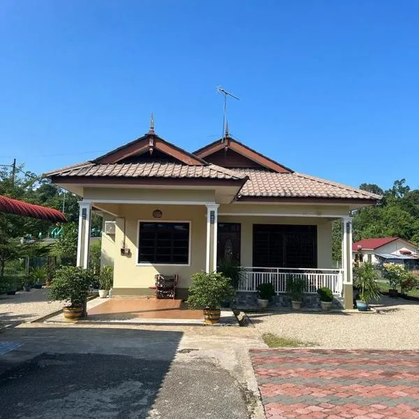 Homestay Nukman Bukit Besi, hotel a Bukit Besi