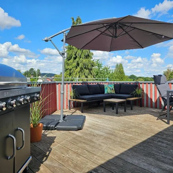 BIRDHOUSE - Big Living for 12 with two Terraces, BBQs, Kicker, Fitness, hotel en Marburg