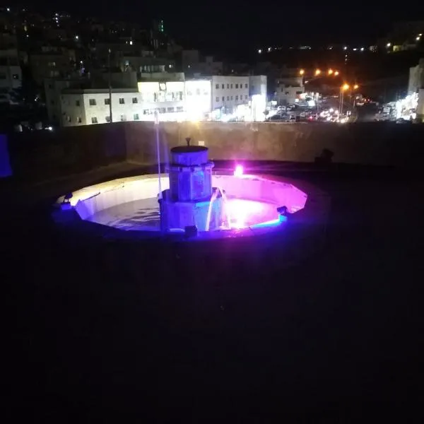 شقة فاخرة مع مطل luxerious with nice view, hotel in Amman