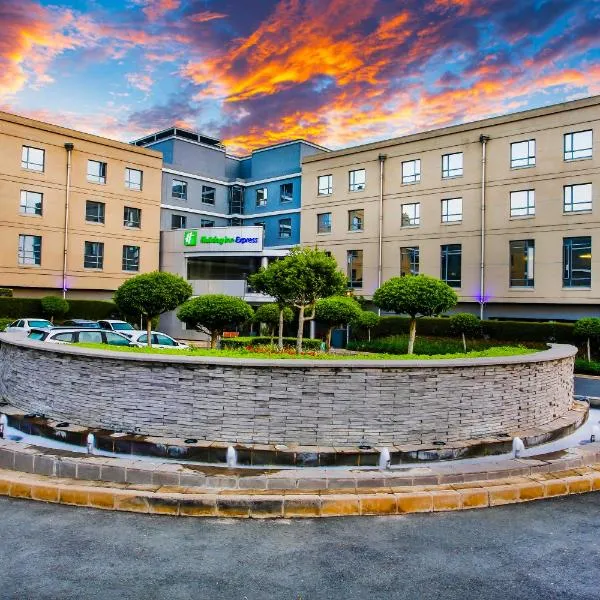 Holiday Inn Express Sandton-Woodmead by IHG, Hotel in Johannesburg