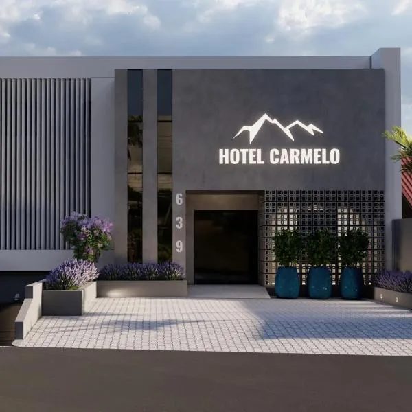 Hotel Carmelo, готель у місті Сан-Жозе-дус-Піняйс