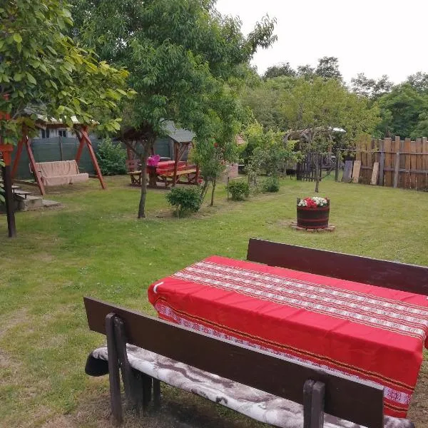 Őrségi Lápréti Vendégház, hotel in Szőce