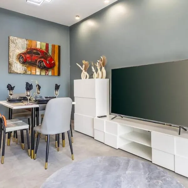 Kinky Depths Retreat by Solea, hotel in Sliema