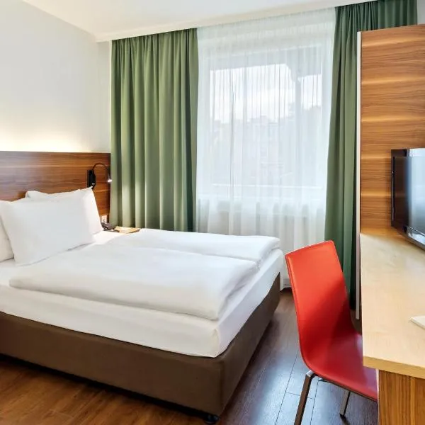 Austria Trend Hotel beim Theresianum Wien, hotel in Wenen