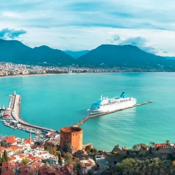 A dreamy luxury two-bedroom apartment with a special view of the forest, mountains and sunset, hotel in Alanya
