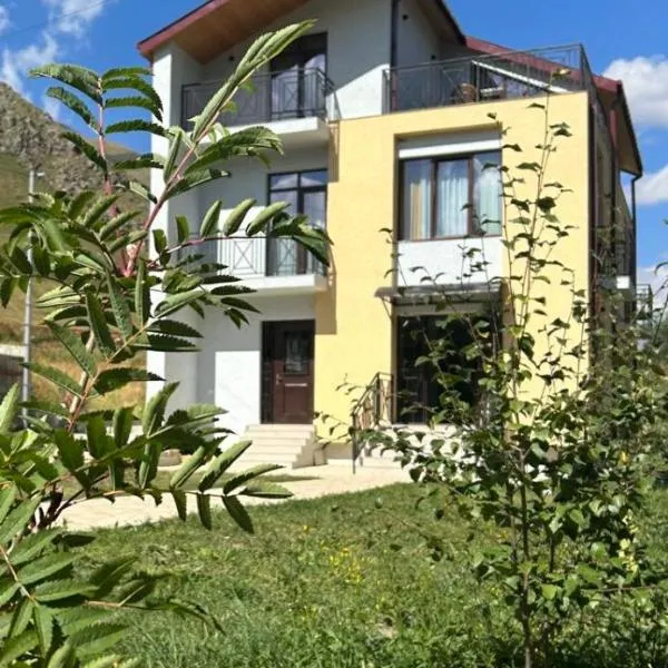 Orophile guest house, hotel v destinaci Gorists'ikhe