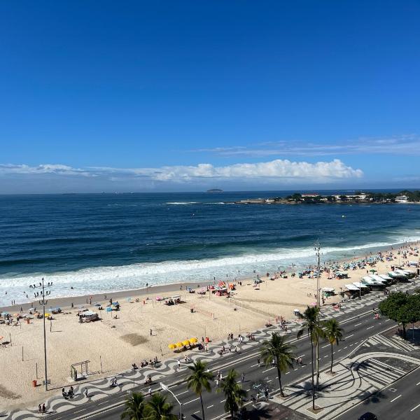 Copacabana de frente para o mar.