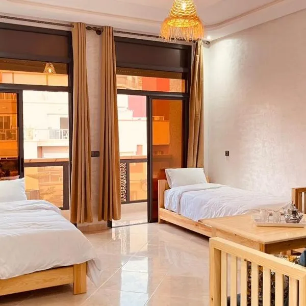 WOW beach house, hotel v destinaci Imsouane