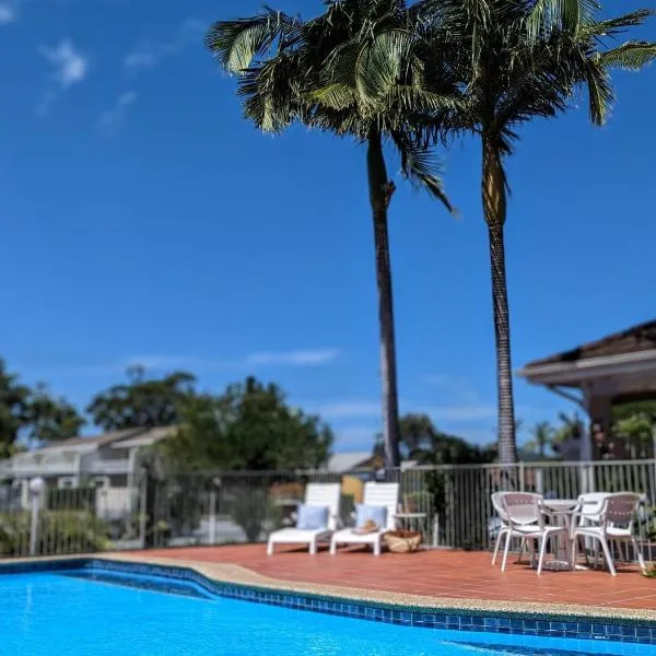 Island Palms Motor Inn, hotell i Forster