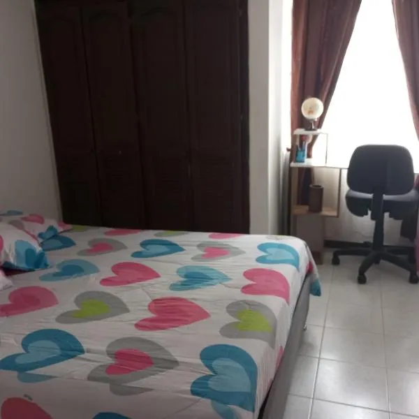 Habitación Conj parque San Agustín, Floridablanca، فندق في فلوريدا بلانكا