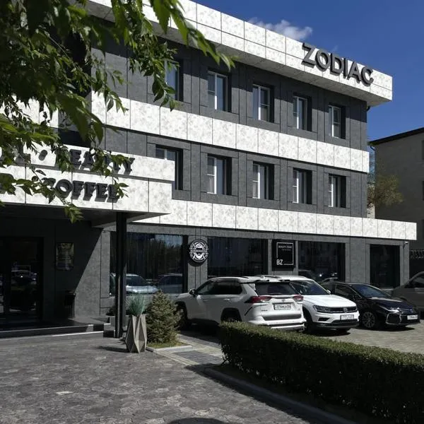 Zodiac, hotel in Atyraū