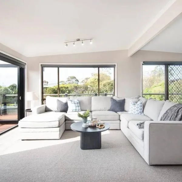 Dreamy Dromana Family Getaway - with Jacuzzi, hotel v destinaci Dromana