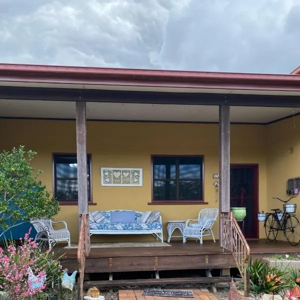 Pomona Noosa Hinterland Homestay、Pomonaのホテル