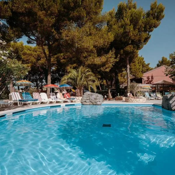 Matilde Beach Resort, hotell i Vodice