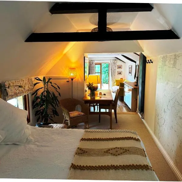 Thatchcombe B&B: Woolstone şehrinde bir otel