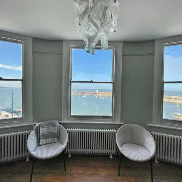 Stunning 2 bedroom Sea View - Margate Old Town, hotel in Margate