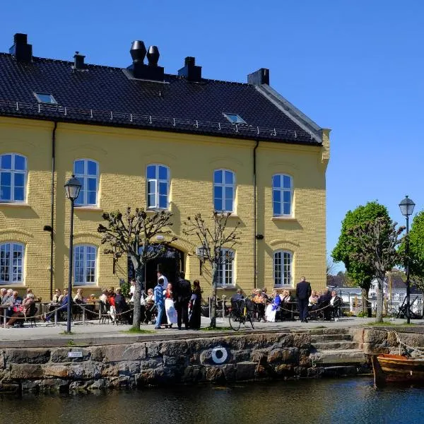 Det Lille Hotel – hotel w mieście Gjeving