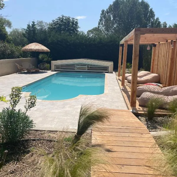 Sous les étoiles en Provence, gîtes les bambous et les grands chênes, hotel en Lurs