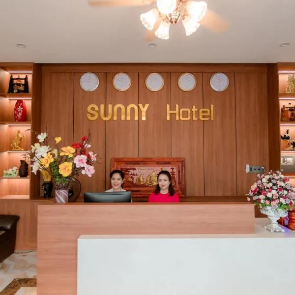 Sunny Hotel Xuyên Mộc, מלון בThuận Biên
