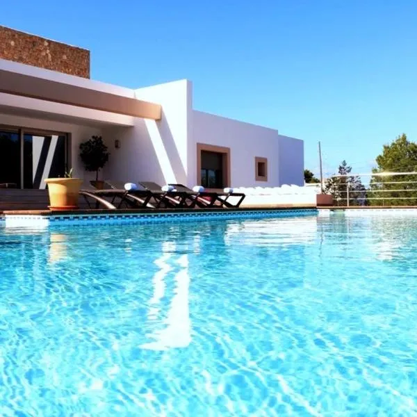 Villa Bellissima, hotel Bahia de Sant Antoniban