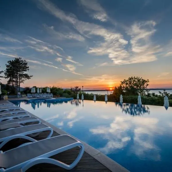 Санта Марина-Сладка къща, hotel in Sozopol