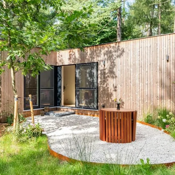 Luxe-Avontuur in een Romantische Cabin in het Bos, hotel di Stekene