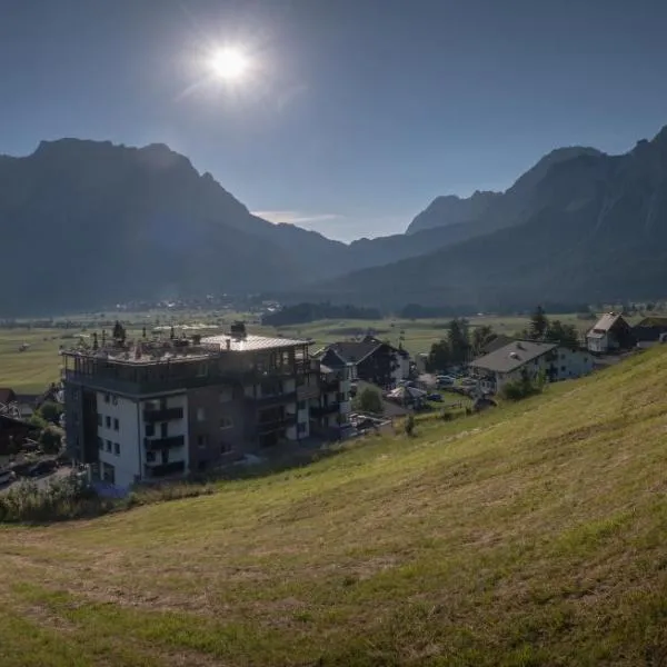 Boutique Hotel Bellevue Lermoos, hotel i Lermoos