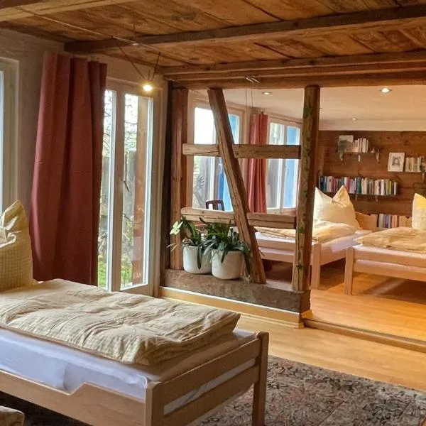 Gästehaus am Sonnenfeld, hotel v destinaci Sommeri