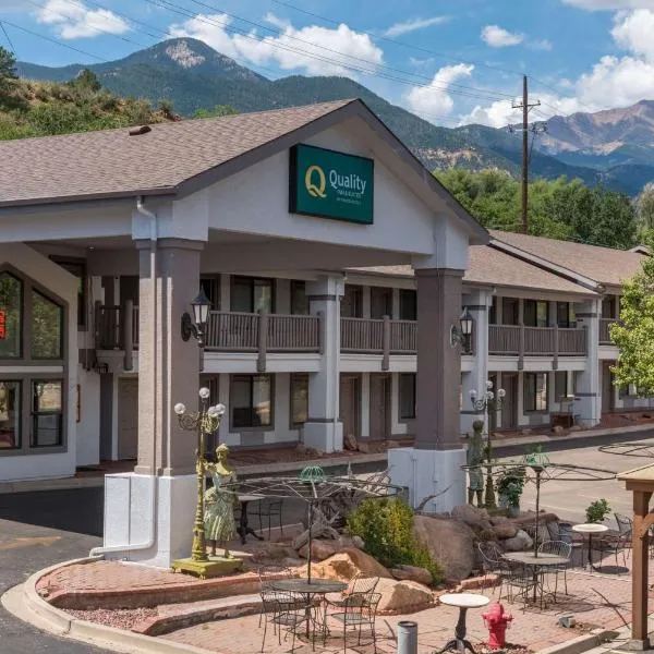 Quality Inn & Suites Manitou Springs at Pikes Peak, hotel v destinaci Manitou Springs