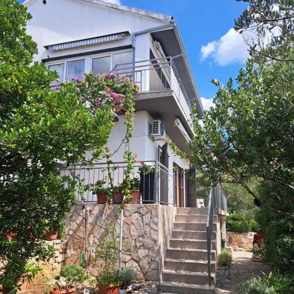 Apartman dida Jakov, khách sạn ở Primošten