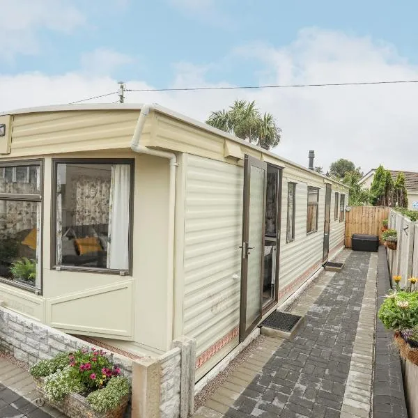 Rhiwlas Bach, hotel a Benllech