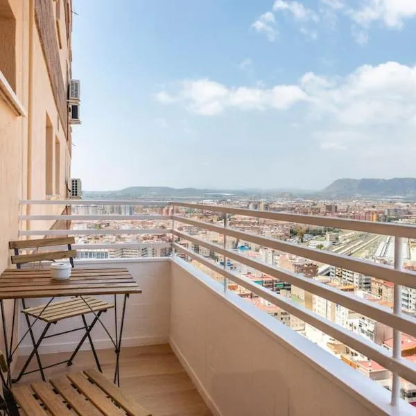 Luxury views downtown, hotel in Alicante