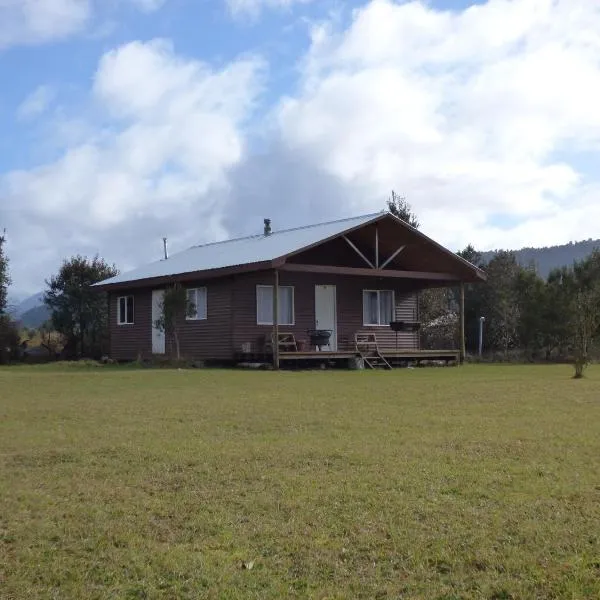 Cabañas Austral Rivers, hotel Las Gualasban