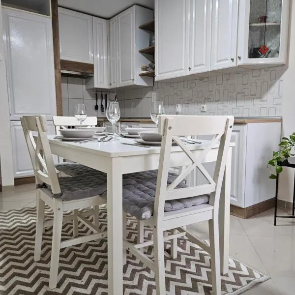 Epicentar apartment, hotel v destinaci Loznica