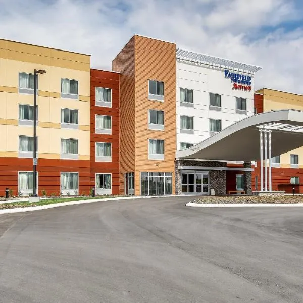 Fairfield Inn & Suites by Marriott Columbia, מלון בLewisburg