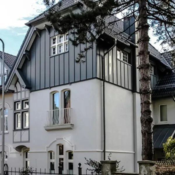 Fabrikantenvilla, khách sạn ở Erkrath