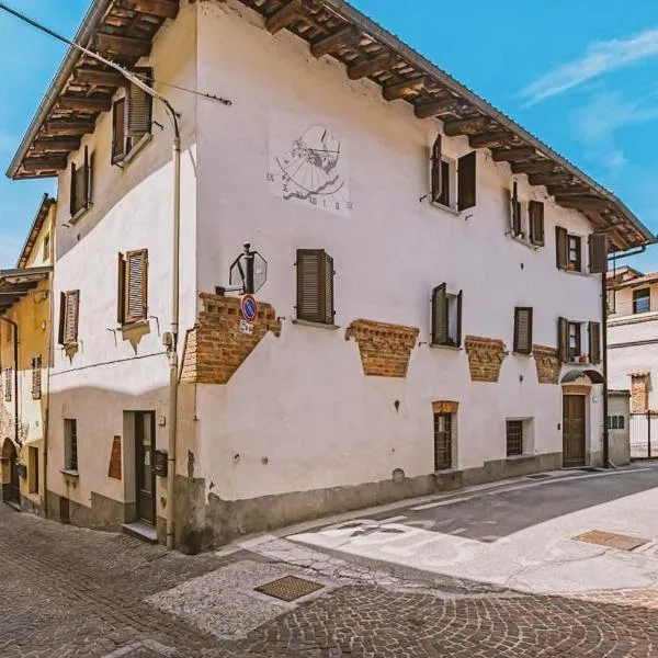 Casa Lobe - Charming apartment in village centre, ξενοδοχείο σε La Morra