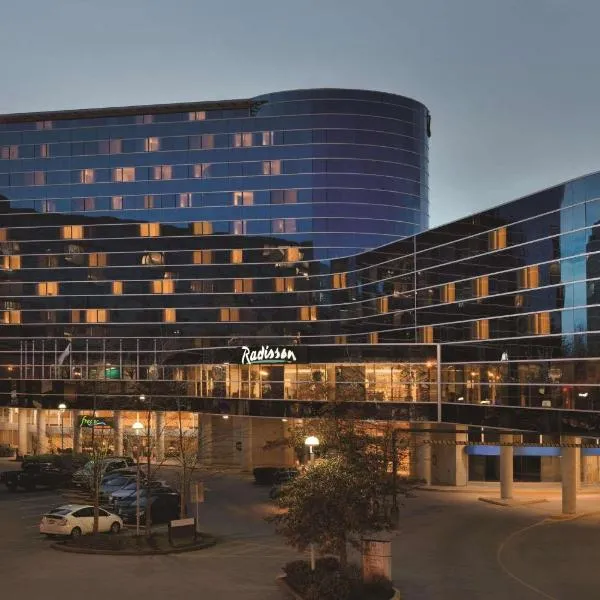 Radisson Hotel Vancouver Airport, hotel v destinaci Richmond