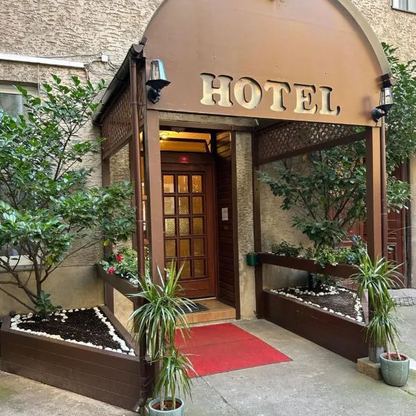 Hotel Adam, отель в Берлине