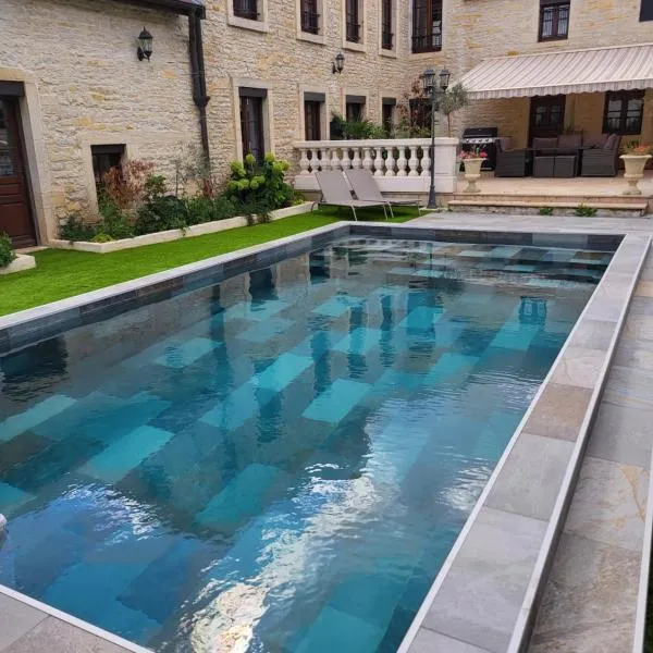 Le Clos, hotel em Corcelles-les-Monts