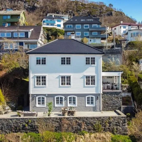 Dinbnb Homes I Luxury Villa with Hot Tub & Views, hotel in Bergen