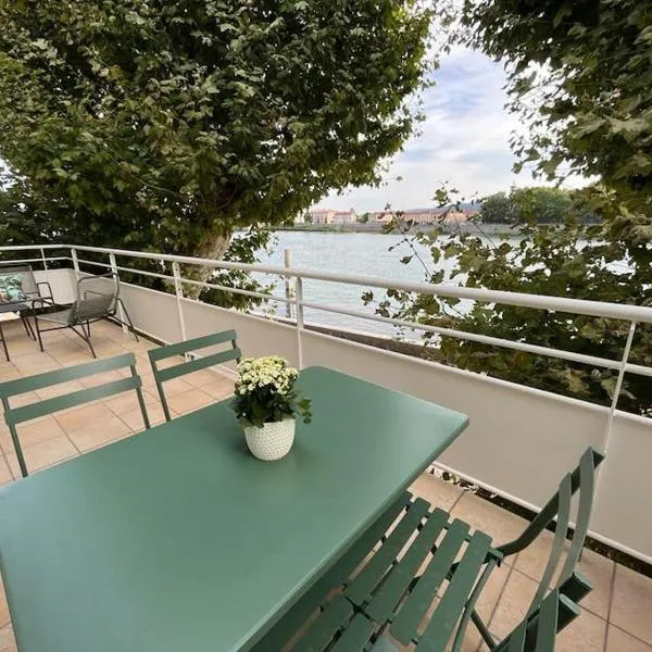 LICHEN, Superbe vue sur le Rhône ! 3 Chambres, hôtel à Tain-lʼHermitage