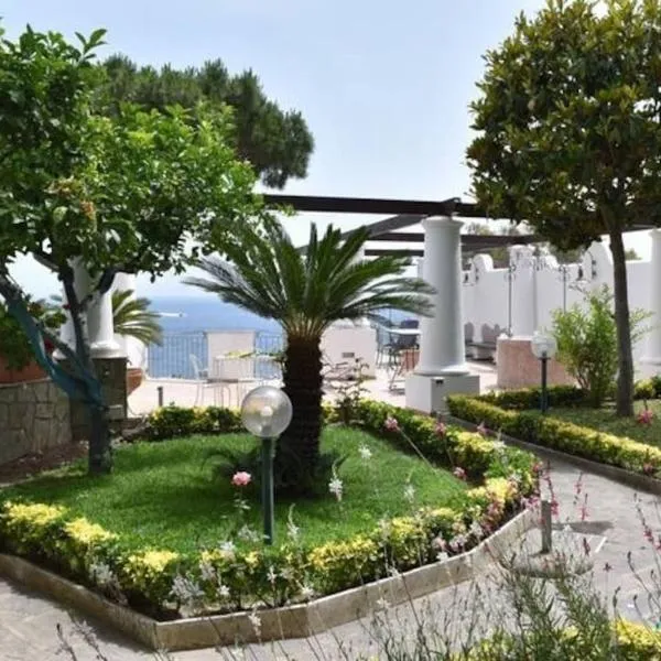 Villa Vittoria, Ischia, hotel v destinácii Ischia