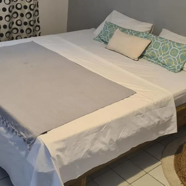 Paradies Caraïbes I, hotel in Les Abymes
