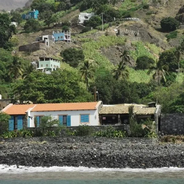 Casa Praia Tarrafal de Monte Trigo, hotel in Seladinha