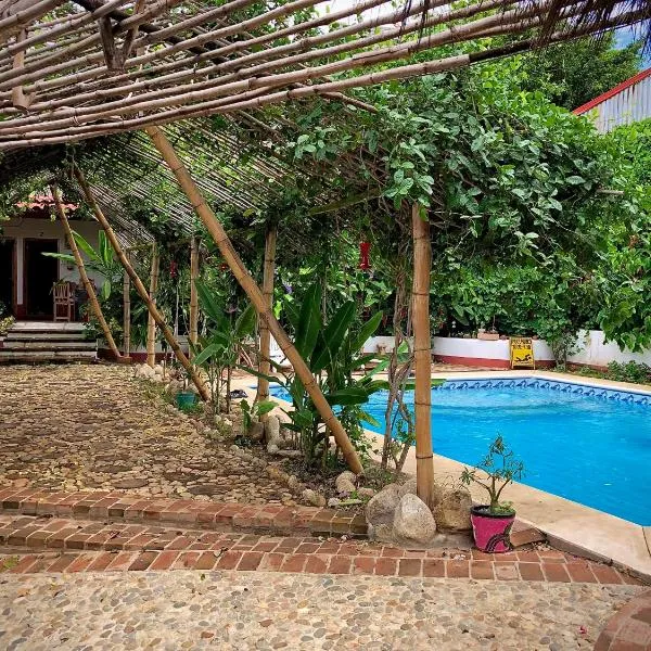 Huitzilin Hostal, hotel in Brisas de Zicatela