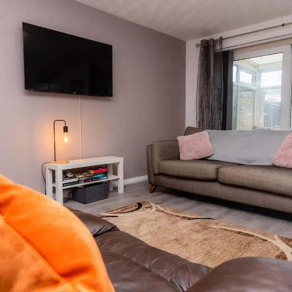 Stridingedge - 3 Bedroom 5 beds Sleeps 6 Ideal For Contractors, hotel in Washington