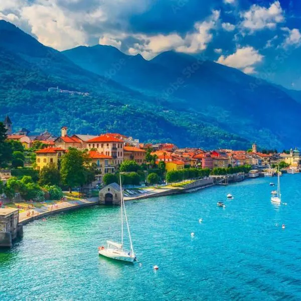Spiaggia Amore - Appartamenti Vacanza Vista Lago - Luxury Apartments, khách sạn ở Cannobio