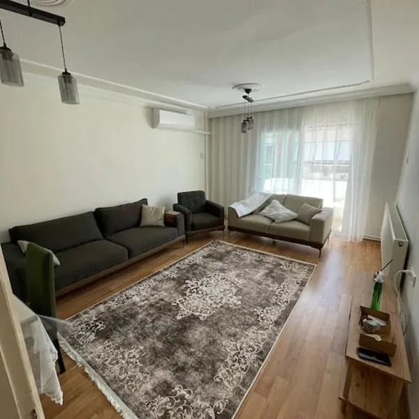 Çift klimalı, 110m2, 3+1, metro 5dk, 1000mbps inte, Hotel in Karşıyaka