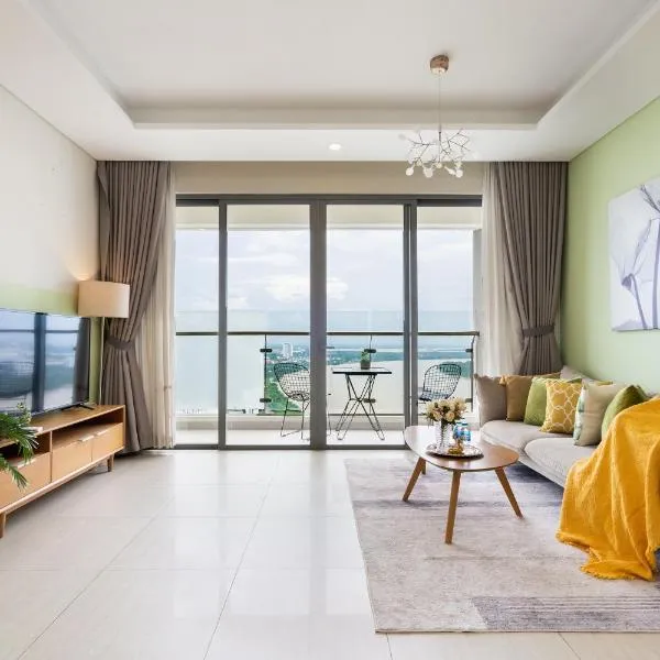 Diamond Island Highfloor RiverView 8min to D1, hotel in Ho Chi Minh City